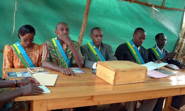 Les tribunaux gacaca au Rwanda