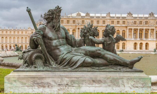 Activité – Réaménager la mémoire. Les usages du château de Versailles de l’Empire à nos jours.